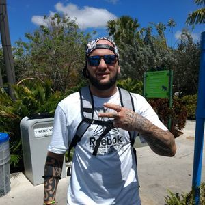 Meet your Posher, Gaston